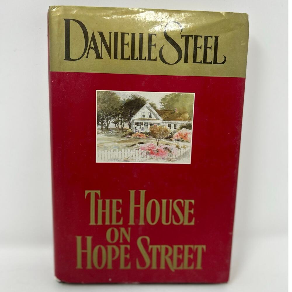 Danielle‎ Steel The House on Hope Street Hard Back Book